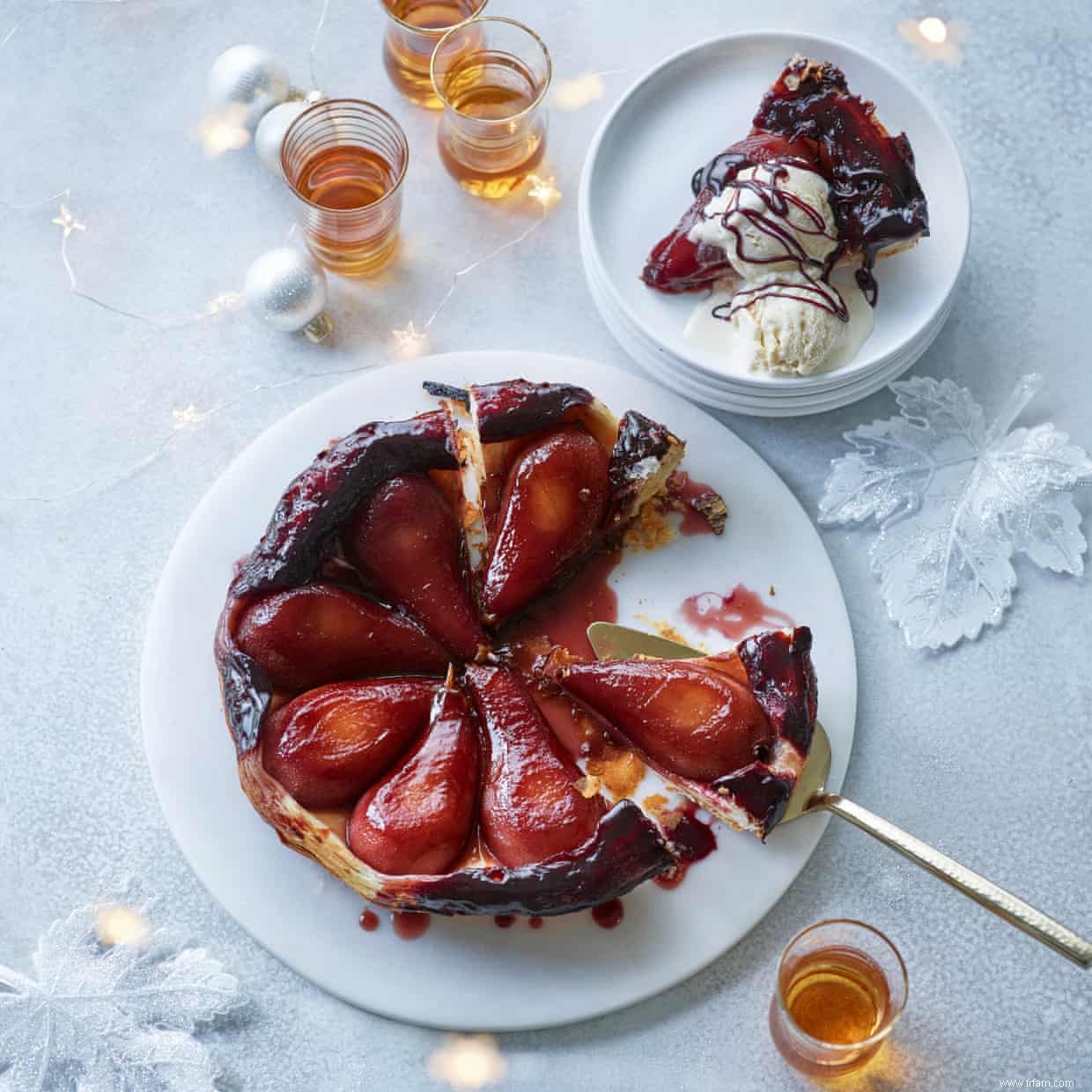 Les luxueuses pâtisseries et gâteaux de Noël de Benjamina Ebuehi 