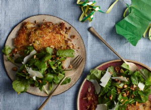 Recette de Thomasina Miers pour le rösti de panais et pommes de terre avec salade de cresson et noisettes 