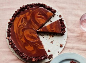 La recette de Ravneet Gill pour la tarte au caramel au miso et au chocolat 