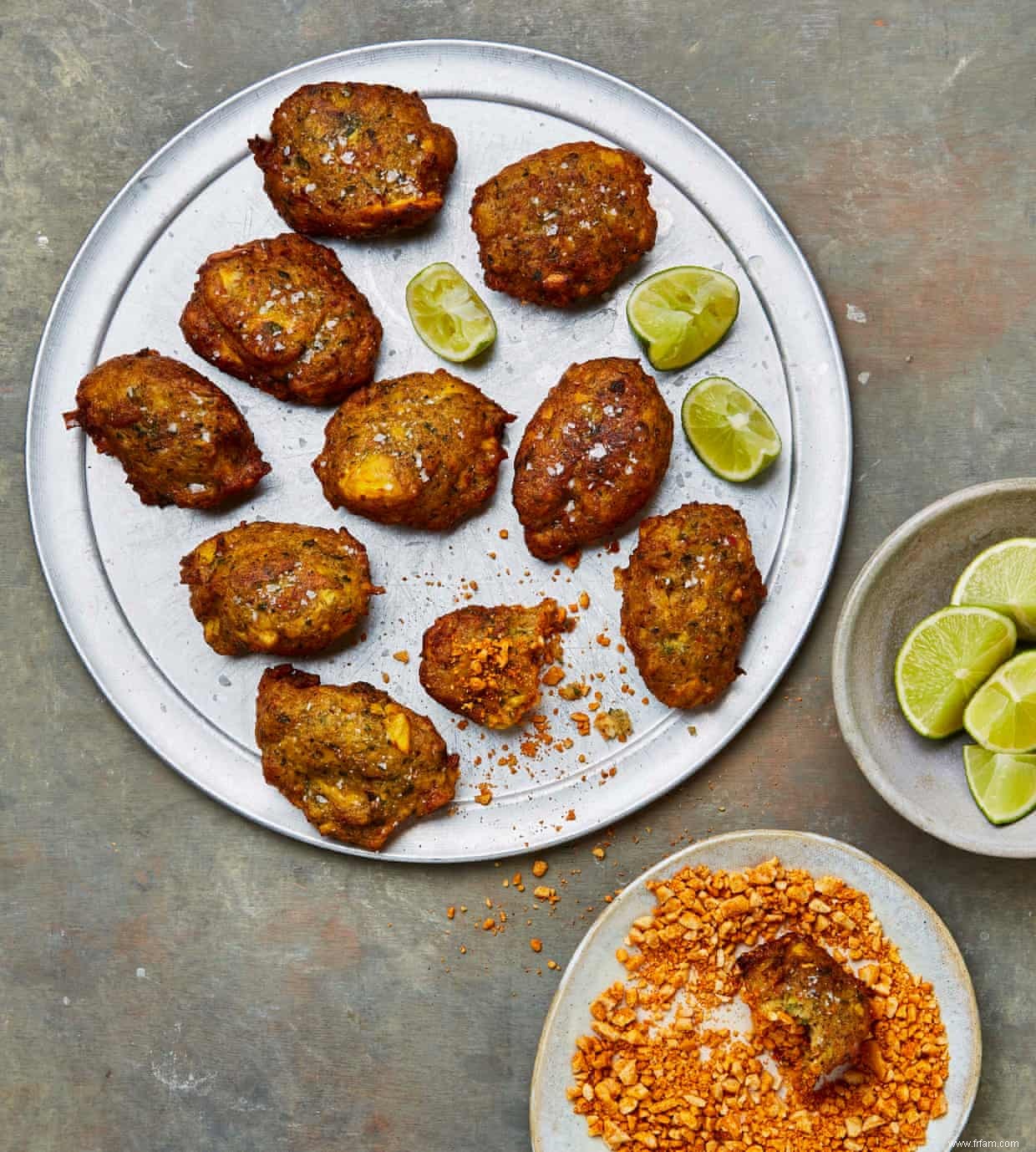 Beignets ghanéens et corncakes vénézuéliens :les recettes street food de Yotam Ottolenghi 