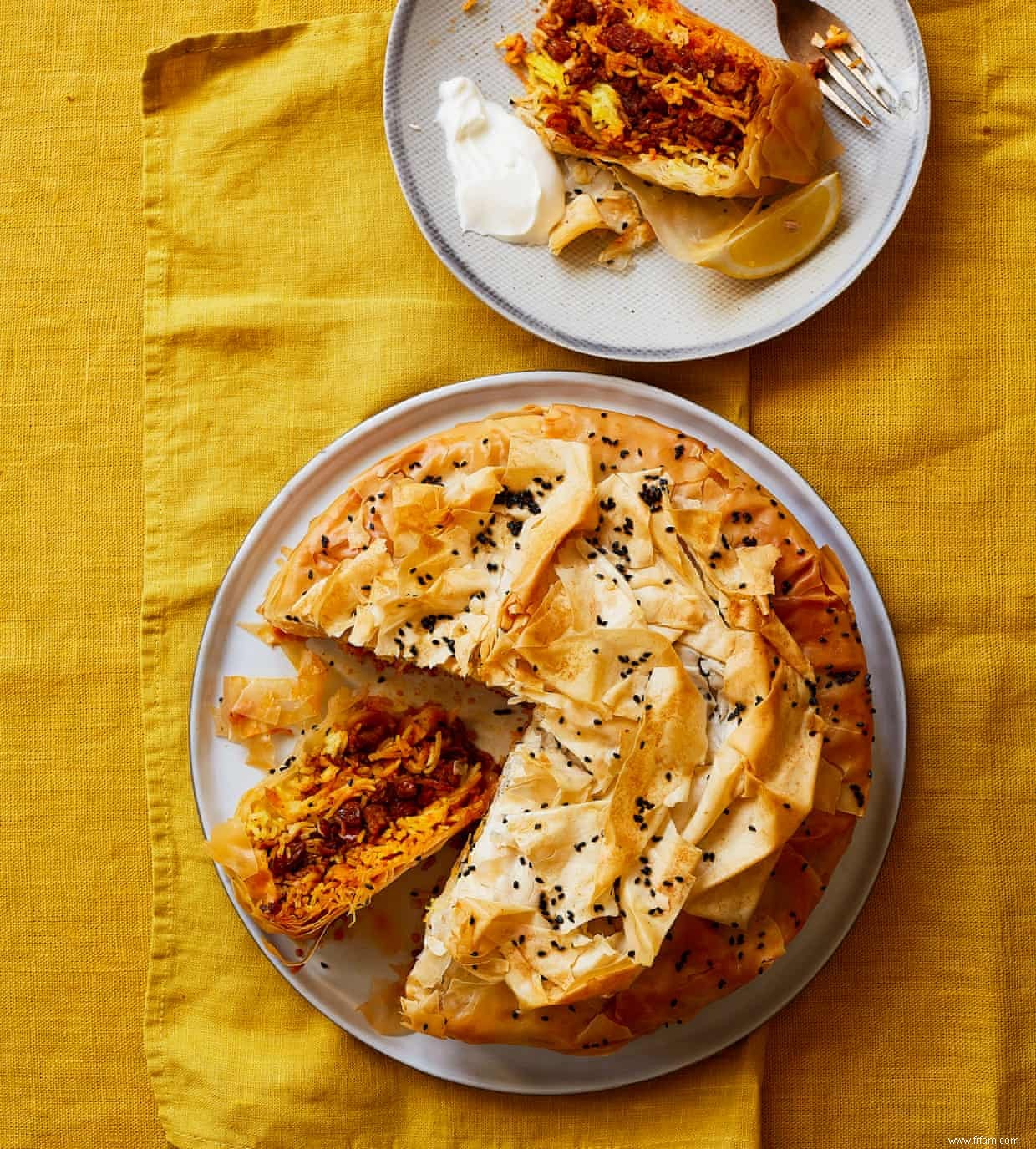 La recette de Pâques de Thomasina Miers pour la tarte à la pastilla d agneau épicée et de riz au safran 