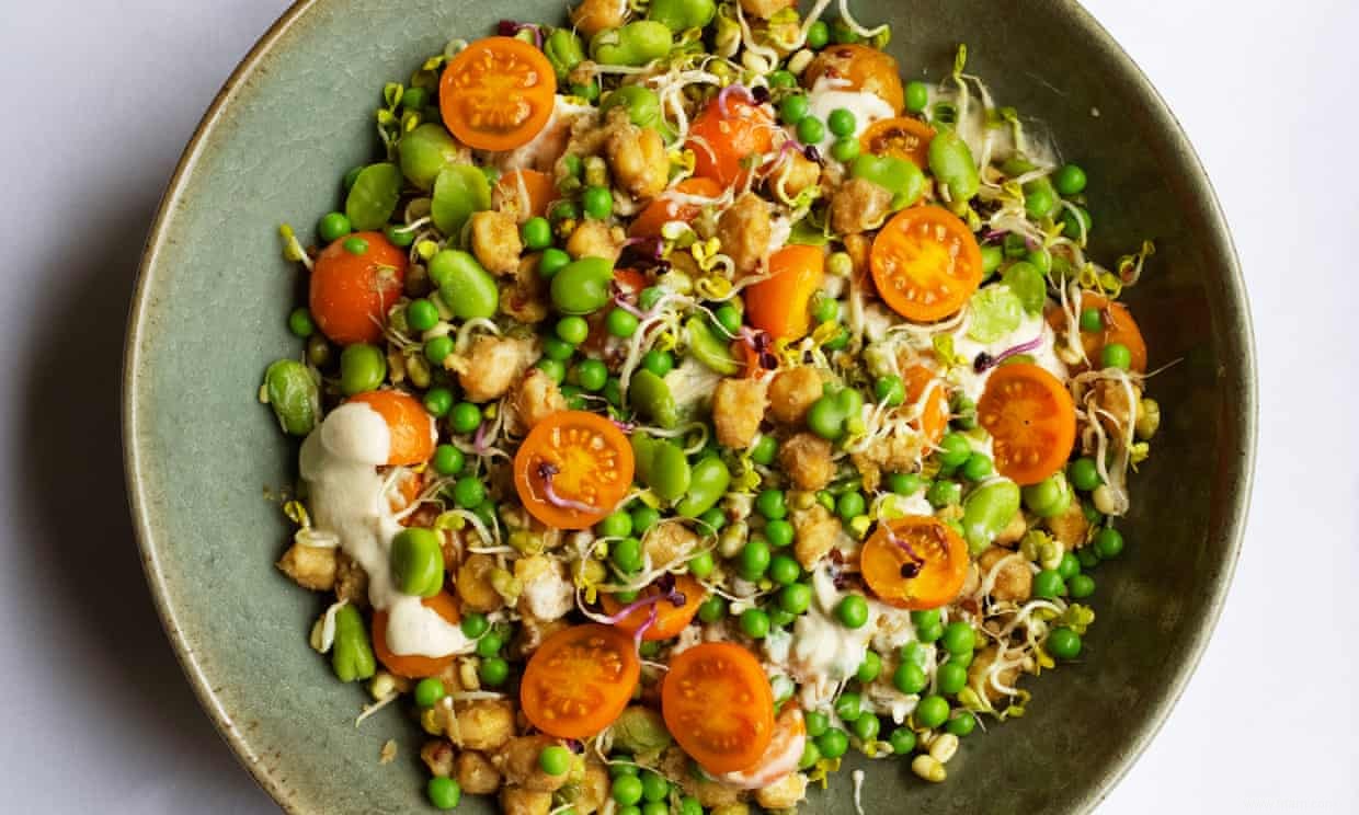 La recette de Nigel Slater pour les graines germées, les pois chiches et les haricots 