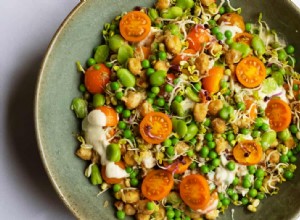 La recette de Nigel Slater pour les graines germées, les pois chiches et les haricots 