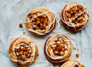 La recette de Ravneet Gill pour les pains glacés aux pommes 