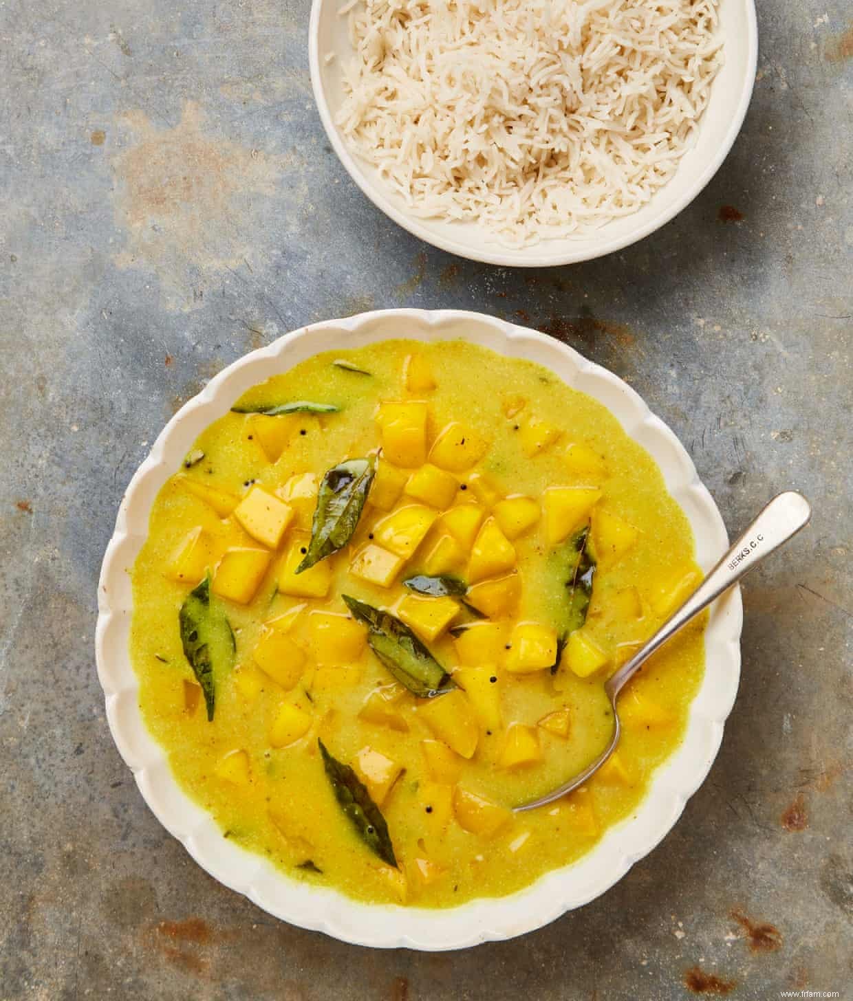 La recette vegan de Meera Sodha pour le curry de yaourt à la mangue et à la noix de coco 