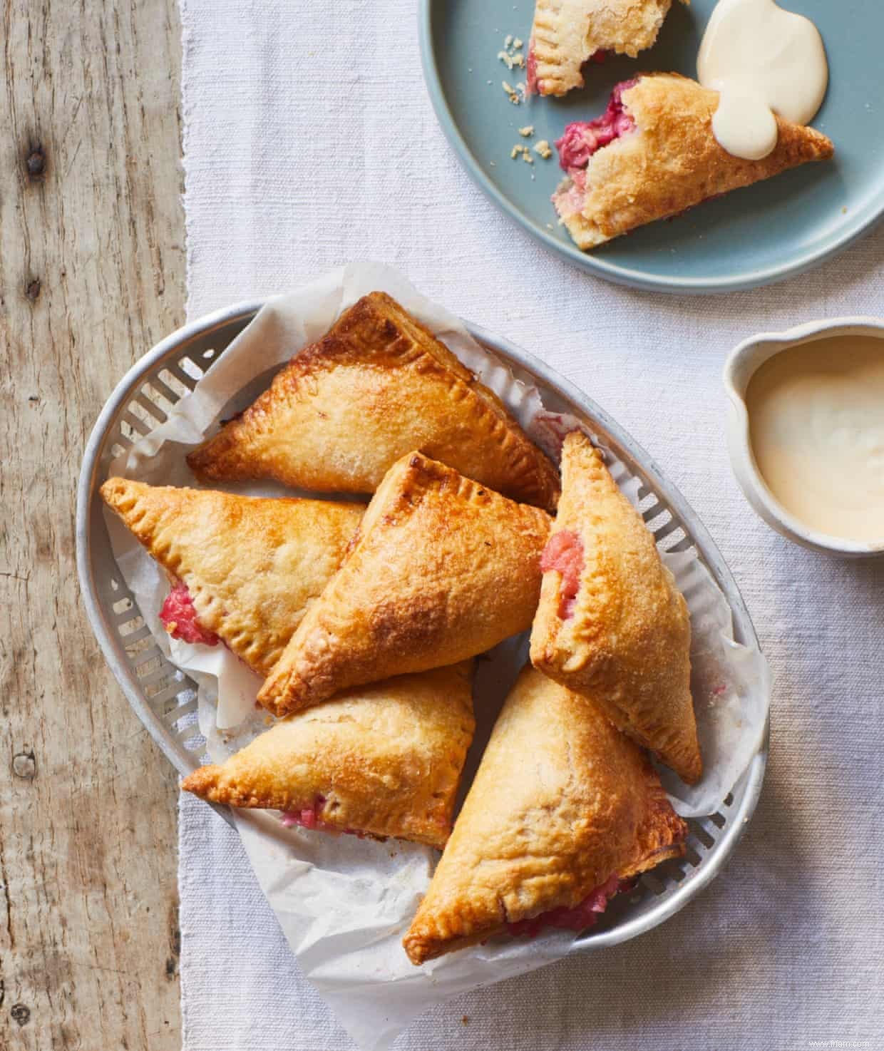 La recette de Liam Charles pour les chaussons à la rhubarbe, aux pommes et aux amandes 