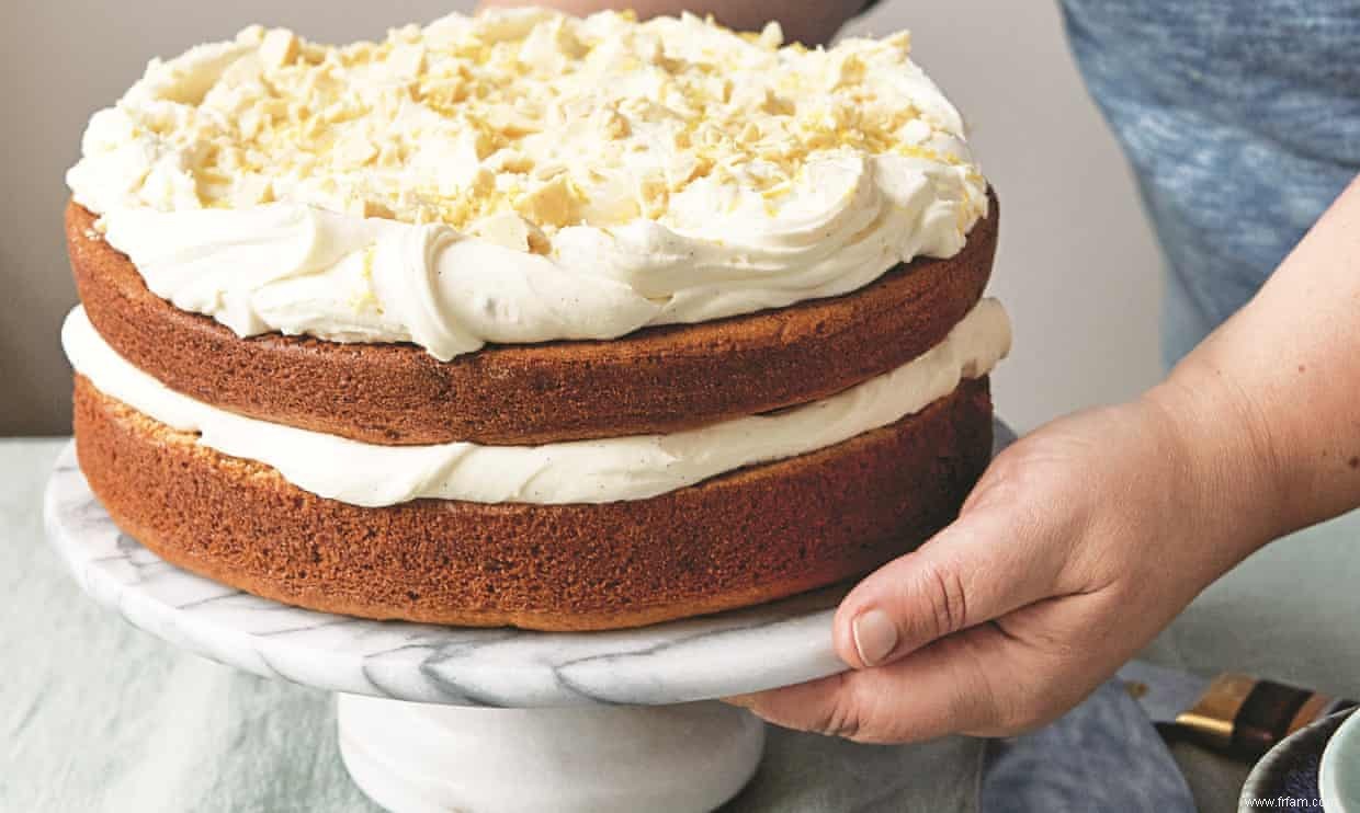 Gâteau tahini au citron et chocolat blanc par Sarit Packer et Itamar Srulovich 