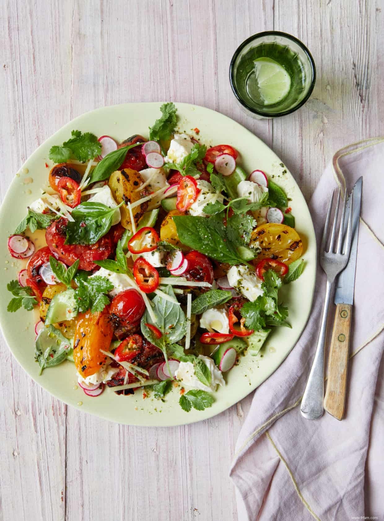 Sandos glacés et salade de tomates :les recettes de Ravinder Bhogal pour le tofu grillé 