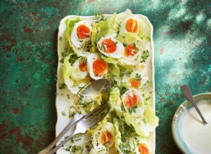 Salade de laitue de Simon Hopkinson avec des œufs, du cresson à la moutarde et une vinaigrette à la crème 