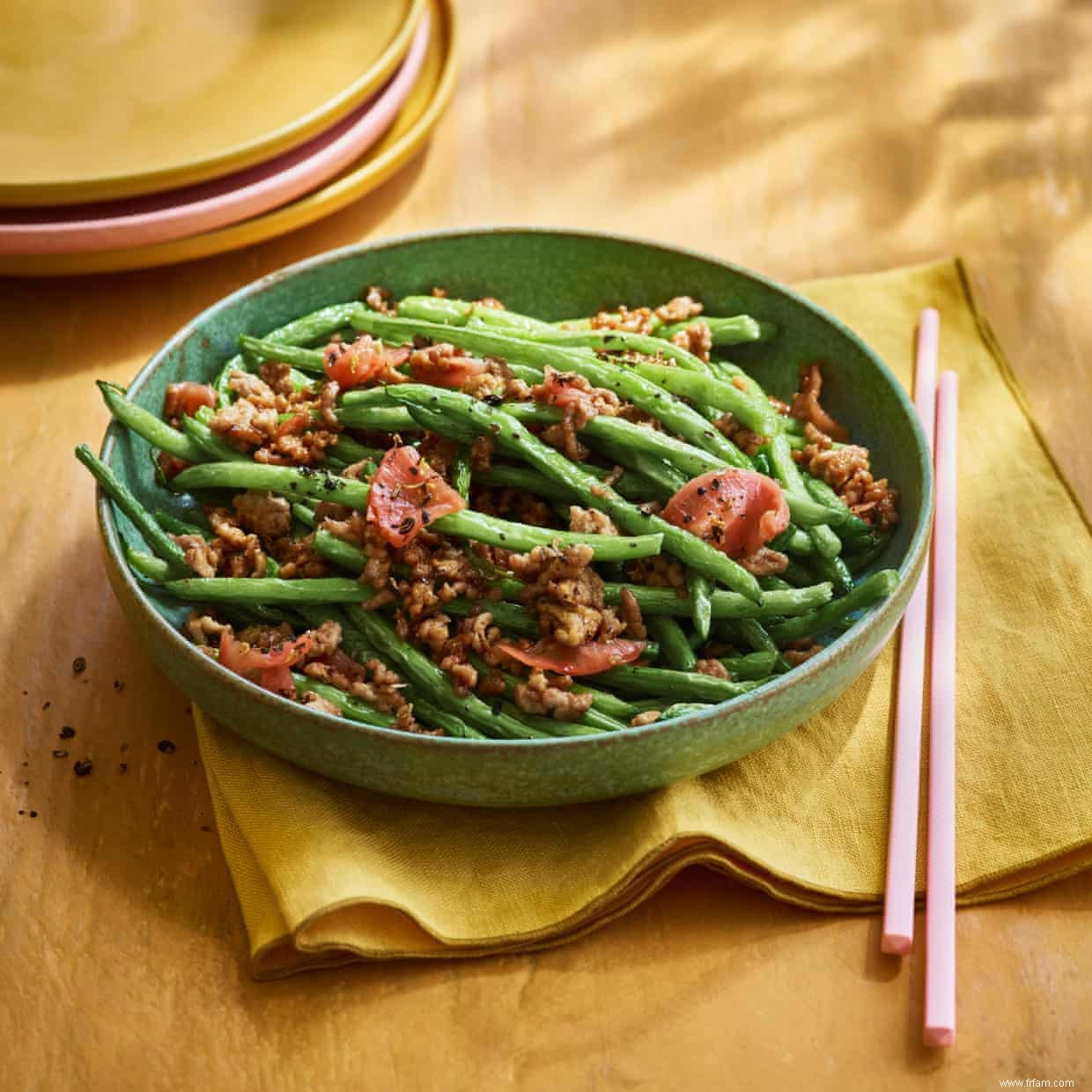 Haricots verts frits à sec avec du porc haché par Andrew Wong 