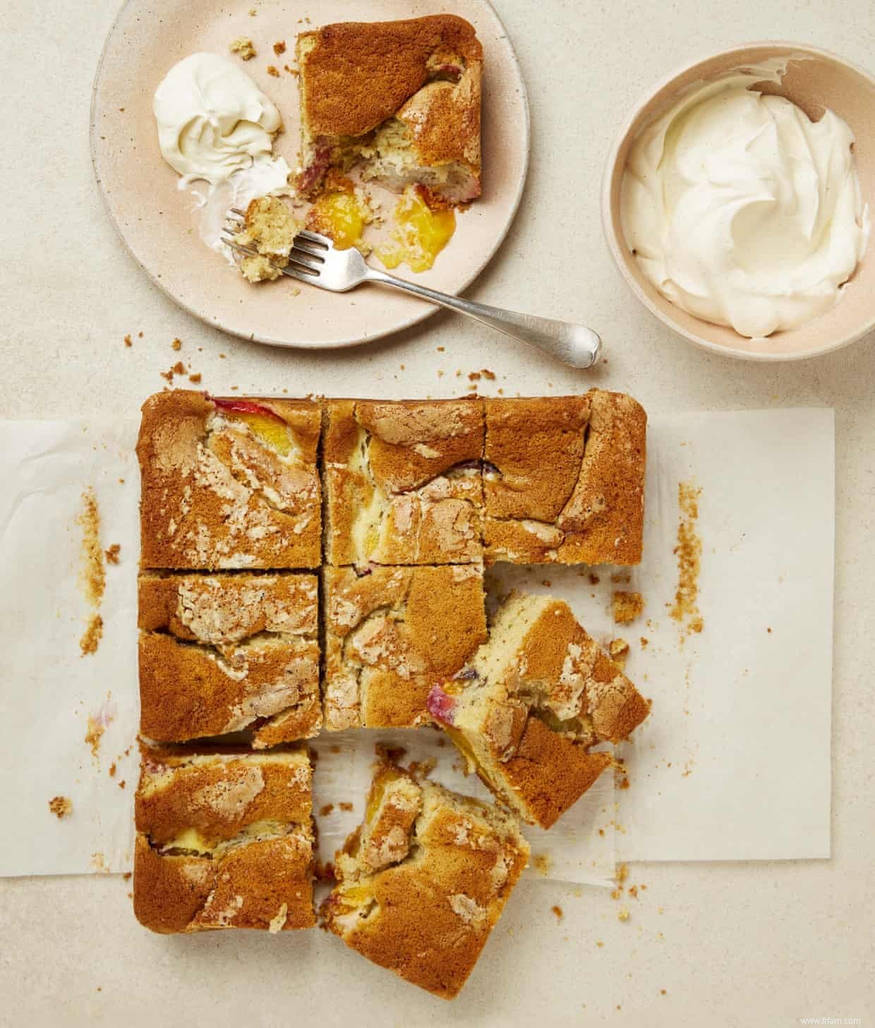 Escalope, salade et gâteau à la crème :les recettes à la pêche de Yotam Ottolenghi 