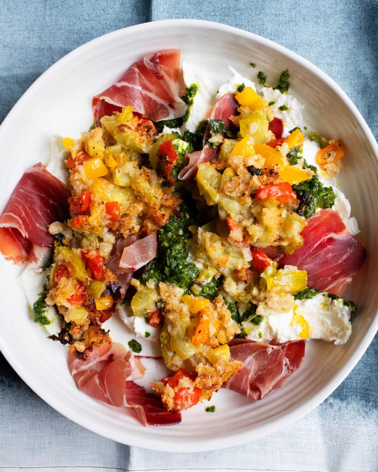 Les recettes de Nigel Slater pour le couscous aux abricots et la mozzarella aux tomates 