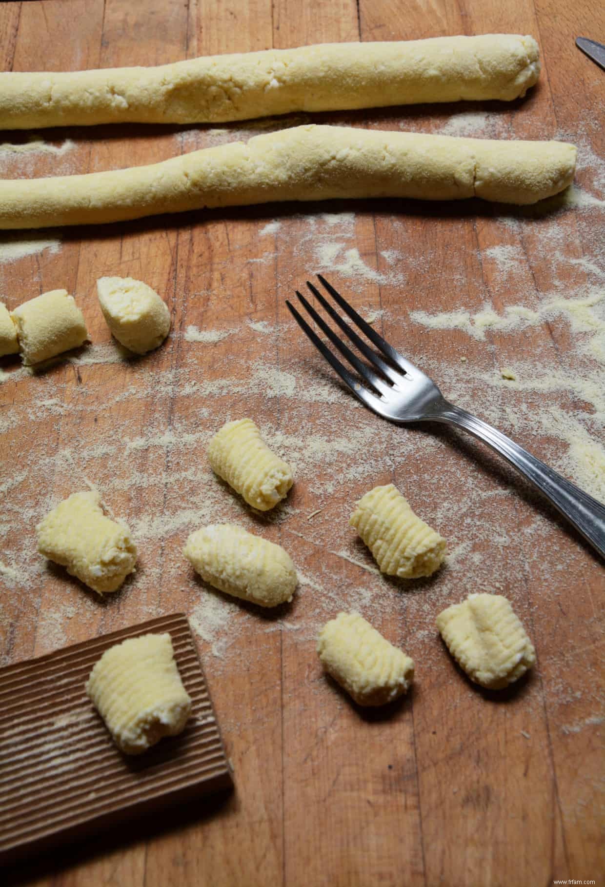 La recette de Rachel Roddy pour les gnocchis de ricotta à la sauge et au citron 