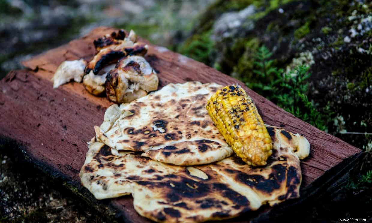 Recettes de foyer:comment démarrer un feu de jardin en toute sécurité et quoi cuisiner dessus 