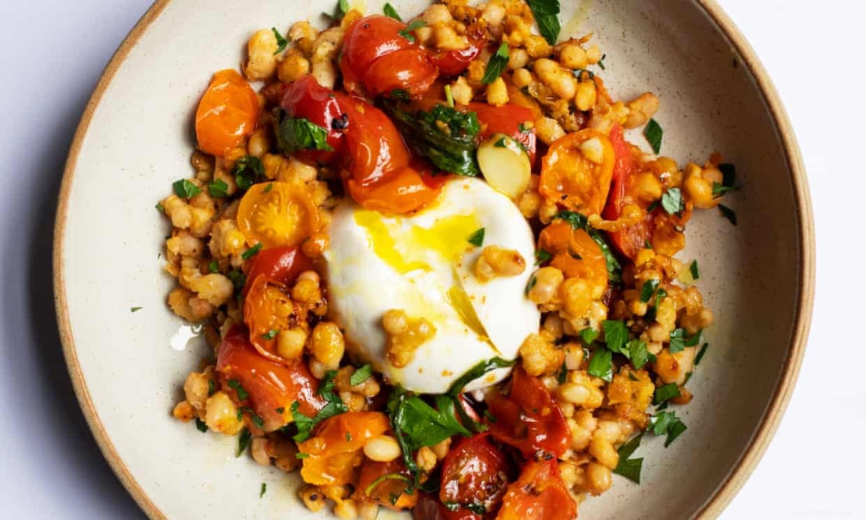 La recette de Nigel Slater pour les haricots, la burrata et les tomates 