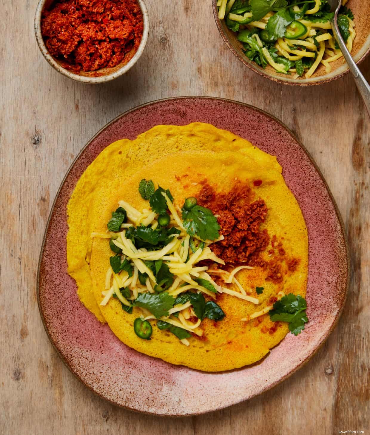 Nouilles de riz au crabe, polenta au four et crêpes de lentilles épicées :les plats sans gluten de Yotam Ottolenghi – recettes 