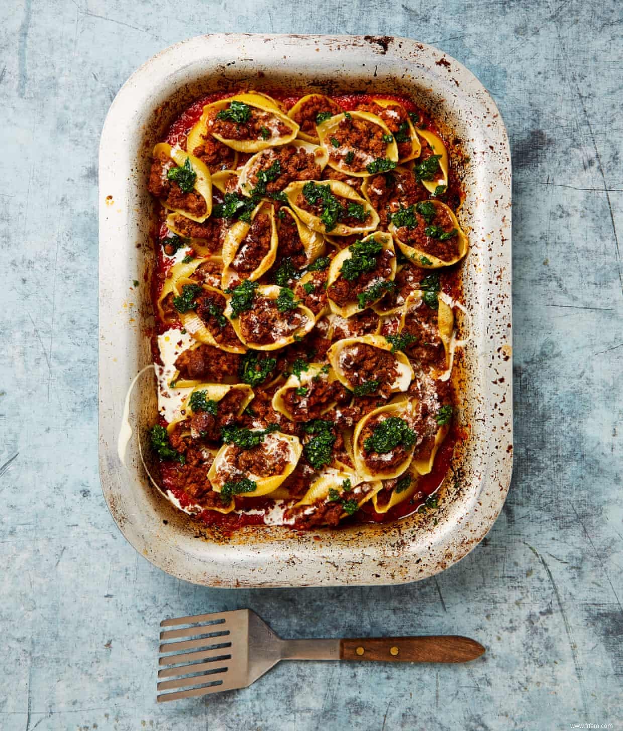 Lasagnes aux légumes, nouilles au beurre et coquilles farcies épicées :les recettes de pâtes de Yotam Ottolenghi 