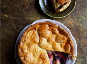 Les recettes de Nigel Slater pour tarte aux pommes et mûres, tarte au butternut et pêches sauce cassis 