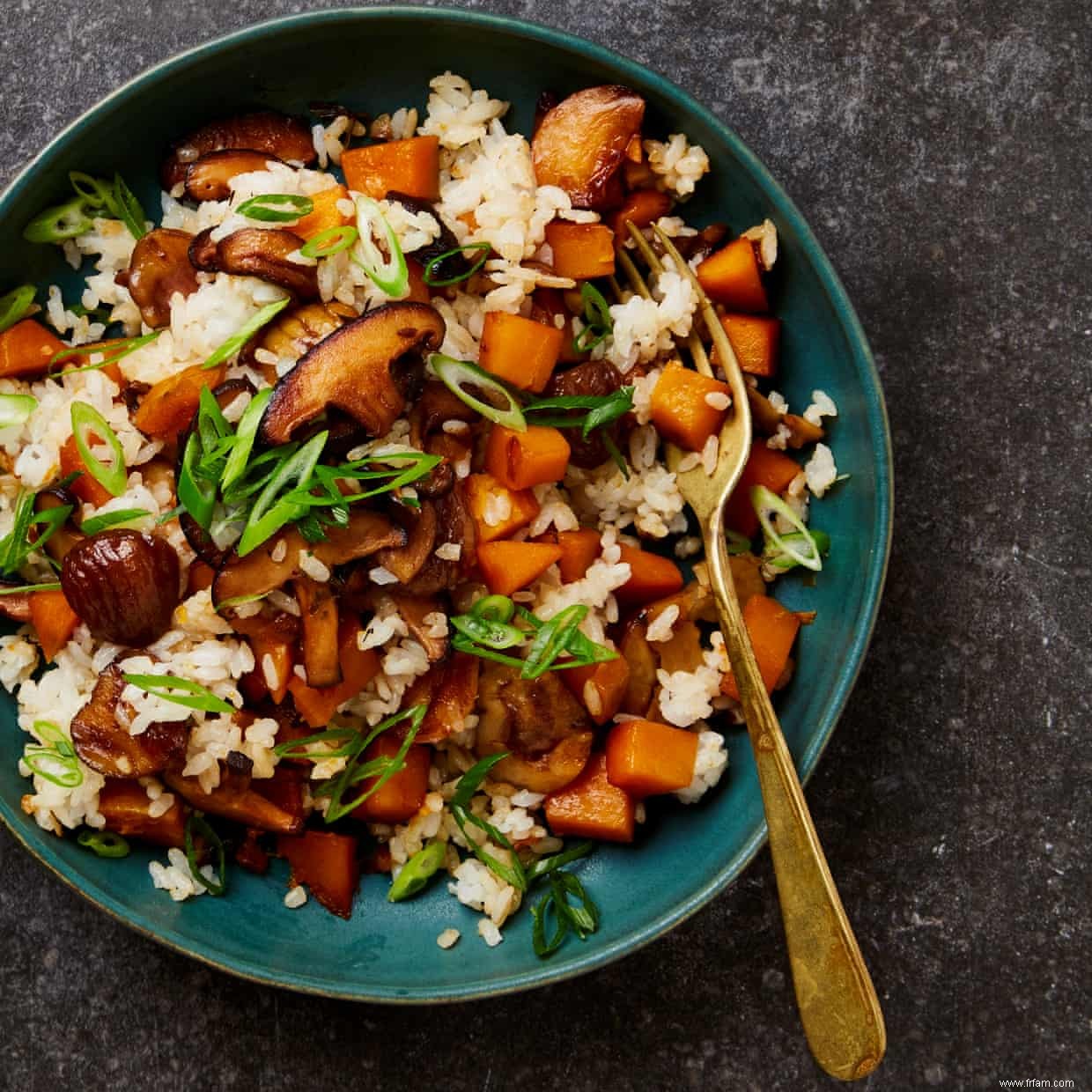 La recette végétalienne de Meera Sodha pour le gohan du labyrinthe de citrouille mariné au soja 