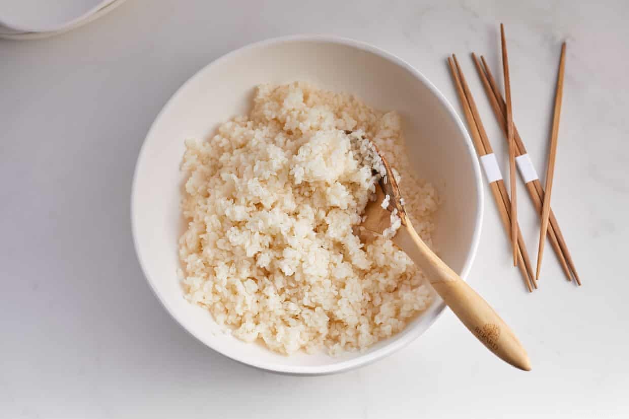 Chirashi sushi :un plat de poisson et de riz de style maison facilement adaptable à toute occasion 