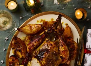 La recette de Ravinder Bhogal pour le poulet rôti au miel et au citron avec du riz pilaf aux bijoux 