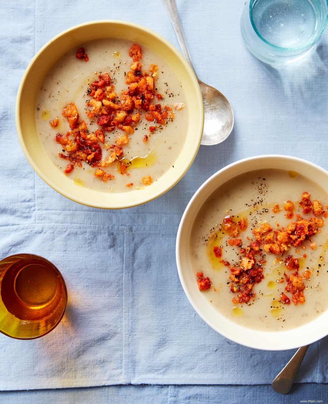 La recette de soupe de pommes de terre et topinambours de Thomasina Miers 