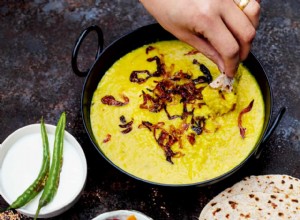 Recette de Moong dal avec une tarka à l ail et au cumin de Meera Sodha 