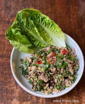 Comment faire le parfait larb de porc (ou de poulet, de canard ou de tofu) – recette 