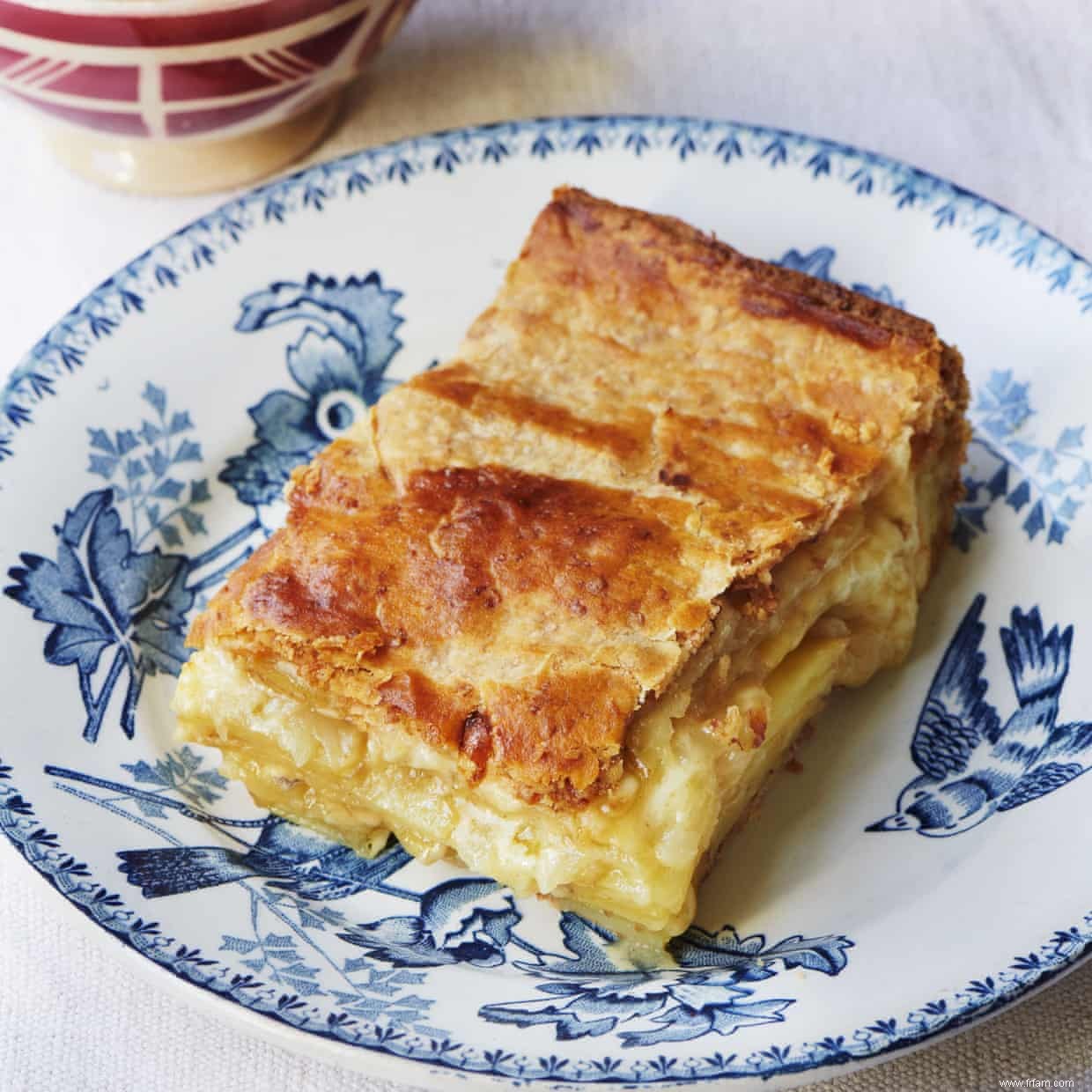 Tarte aux pommes de terre et cheddar, stroganoff aux champignons :les recettes végétariennes de Joe Woodhouse 