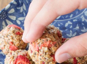 Boules d énergie croustillantes à la fraise… Collation saine sans cuisson pour les enfants 