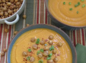 Soupe crémeuse aux patates douces et carottes au gingembre 