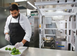 Les robots pourraient fabriquer vos tacos dans un avenir proche - du moins, c est le plan de Chipotle 