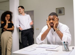 10 causes courantes de stress au travail (et comment les atténuer) 