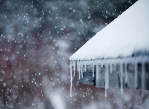 Conseils pour préparer votre maison à une tempête hivernale 