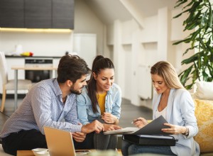 Faut-il acheter une maison avant ou après le mariage ? 