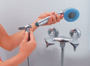 Réparer un flexible de douche