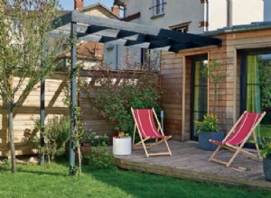 Installer une pergola en bois sur sa terrasse