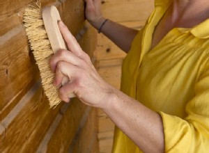 Comment protéger une cabane de jardin avec un imprégnant ?