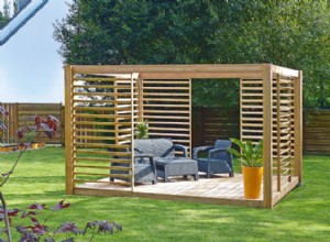 Monter une pergola en bois massif à moins de 700 €