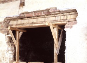 Réaliser une ouverture en briques de verre : percement de la maçonnerie