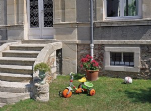 Restaurer un encadrement de fenêtre en pierre de taille