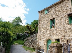 Restaurer les joints d’une façade en pierre